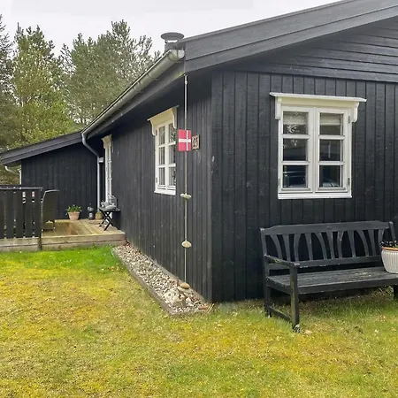 Cozy Summer House Close To Bisnap Hals